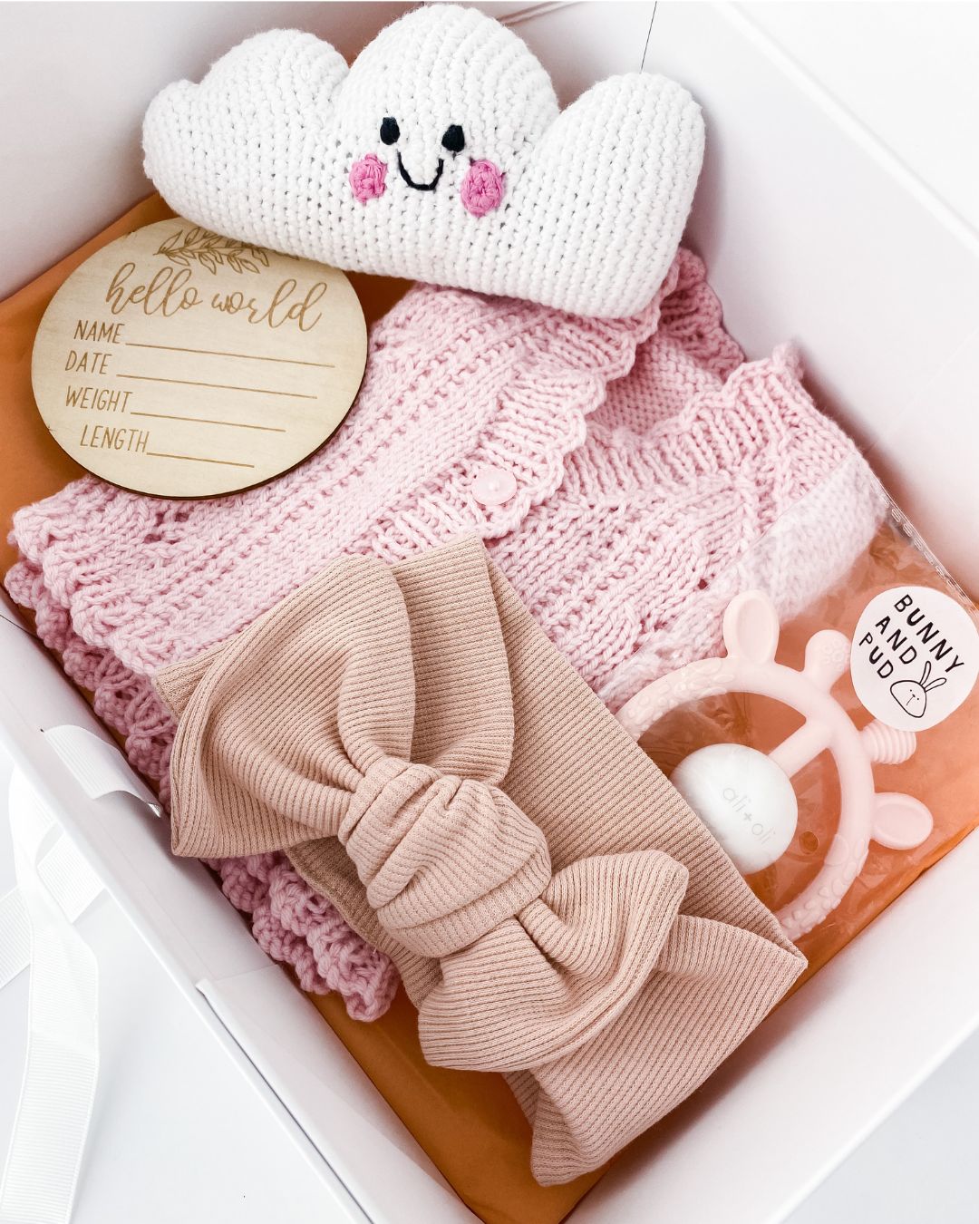 The Deluxe New Baby Gift Set - Pink.